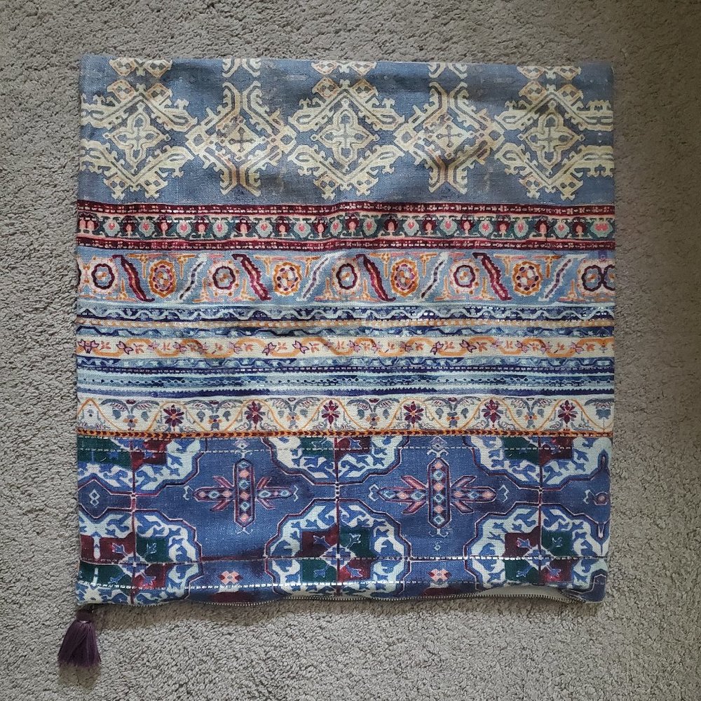 Anthropologie risa pillow cover